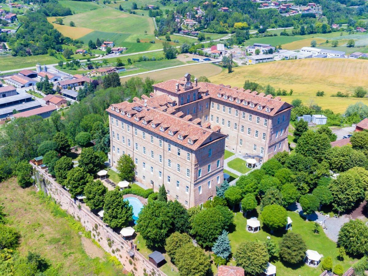 Montaldo Castle & Resort Montaldo Torinese Dış mekan fotoğraf
