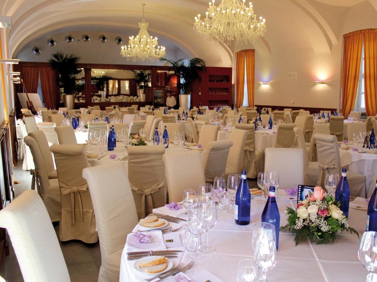 Montaldo Castle & Resort Montaldo Torinese Dış mekan fotoğraf
