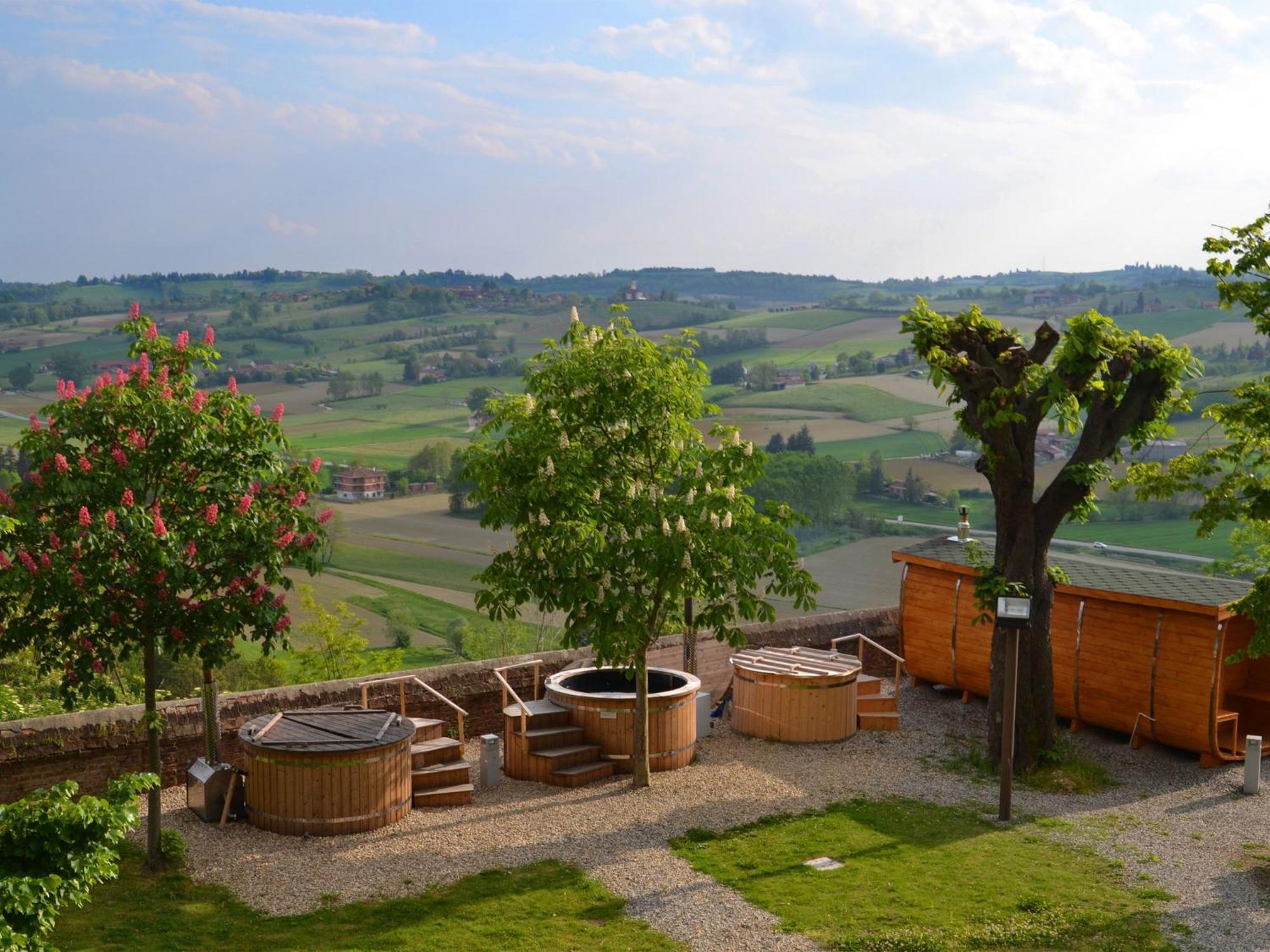Montaldo Castle & Resort Montaldo Torinese Dış mekan fotoğraf